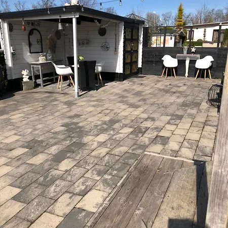 Campsite Mooij Huisje 213 Rijnsburg